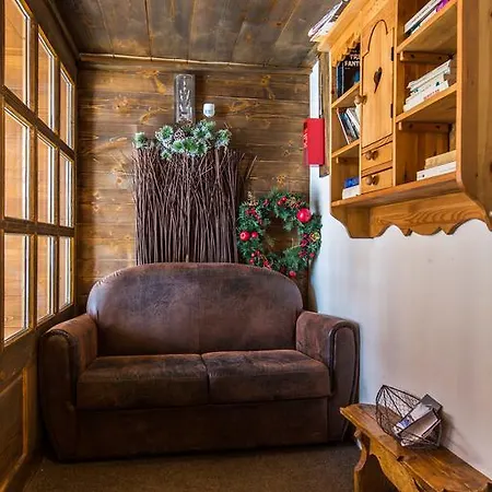 レ　モン　シャルヴァン ホテル 3*