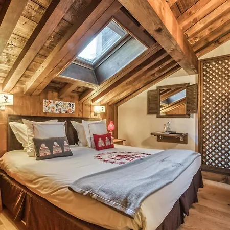 Les Monts Charvin Hotel 3*