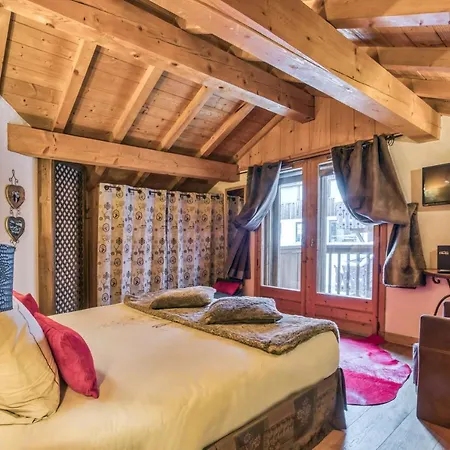 Les Monts Charvin 3*